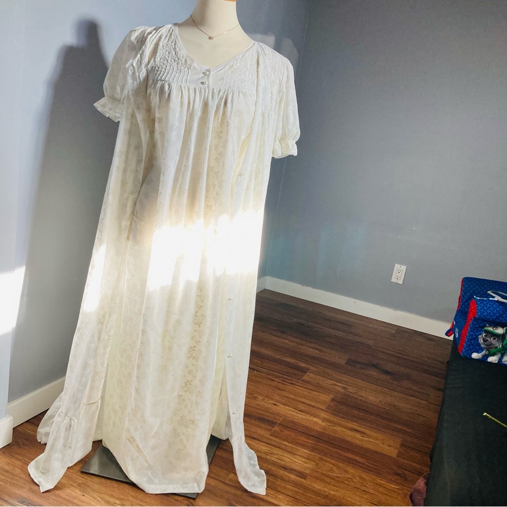 Vtg Cottagecore Floral night gown and robe set - Picture 3 of 12